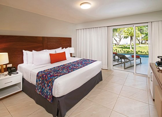 Emotions by Hodelpa Puerto Plata - Wohnbeispiel Swim-Out Room Adults Only (Zimmercodierung DBQ)