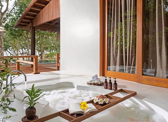 Green Bay Phu Quoc Resort & Spa - Badbeispiel Beachfront Pool Villa (Zimmercodierung VBR)