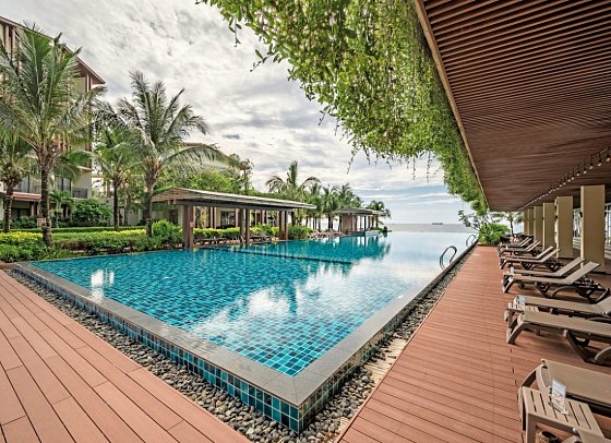 Dusit Princess Moonrise Beach Resort Phu Quoc