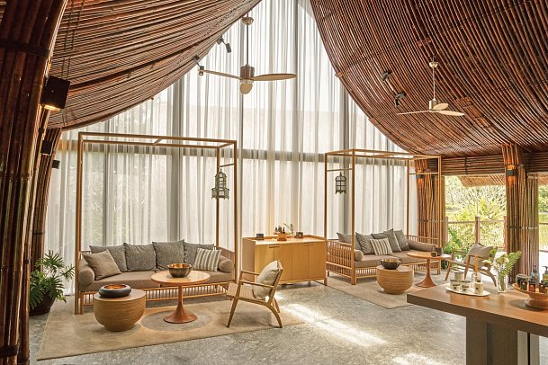 InterContinental Phu Quoc Long Beach Resort - HARNN Lounge