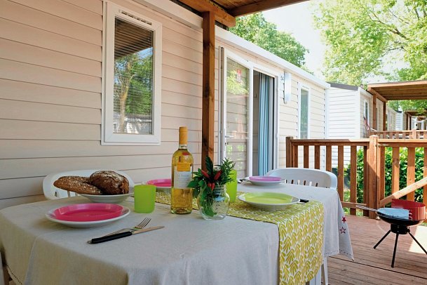 Camping Free Beach (by Happy Camp) - Wohnbeispiel Mobilheim Happy Premium (Zimmercodierung CB1)