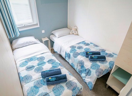 Hu Park Albatros Village (by Happy Camp) - Wohnbeispiel Mobilheim Happy Premium (Zimmercodierung CM1)