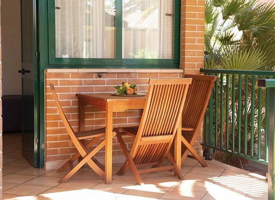 Argentario Camping Village - Wohnbeispiel Villino Superior Giglio (Zimmercodierung CB2)