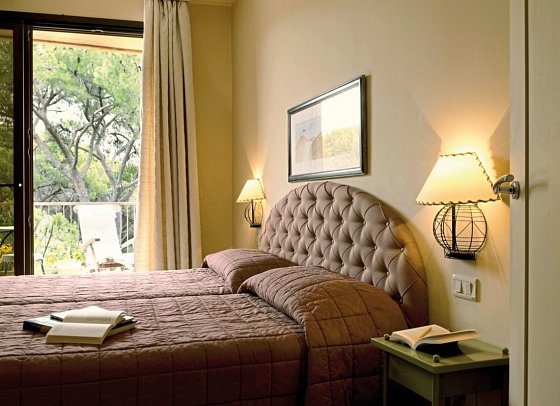 Resort Roccamare - Wohnbeispiel Doppelzimmer Casa Ponente/Lato Pineta (Zimmercodierung DB1)