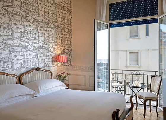 Hotel Palace - Wohnbeispiel Doppelzimmer seitl. Meerblick mit Balkon (Zimmercodierung D2N)