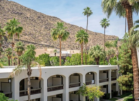 Palm Mountain Resort & Spa