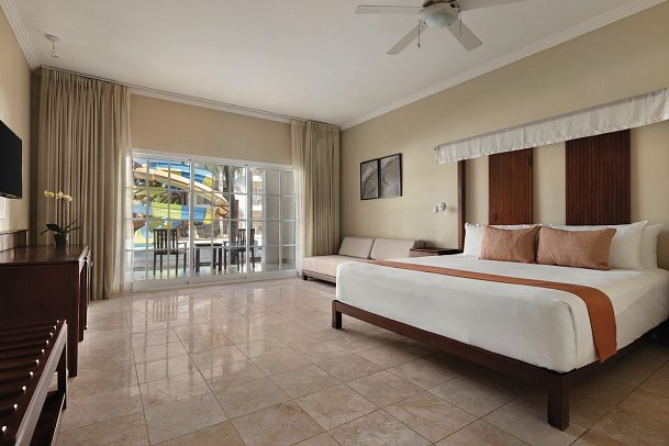 Sunscape Coco Punta Cana - Wohnbeispiel Sun Club Junior Suite Pool View (Zimmercodierungen JLQ & JL2)