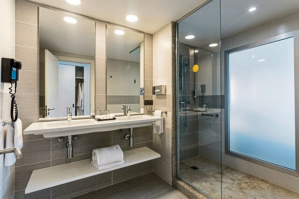 Riu Republica - Beispiel Bad Standard (Zimmercodierungen UG1, UG2 & UGG)