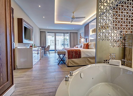 Royalton Bávaro Resort & Casino - Wohnbeispiel Luxury Junior Suite Swim Out (Zimmercodierung JB1)