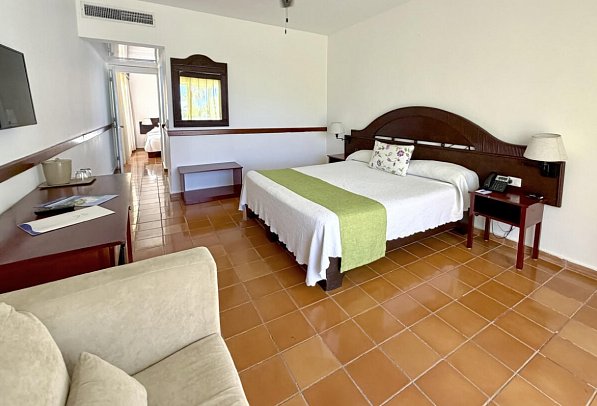 VIK Hotel Arena Blanca - Wohnbeispiel Family Suite (Zimmercodierung FSG)