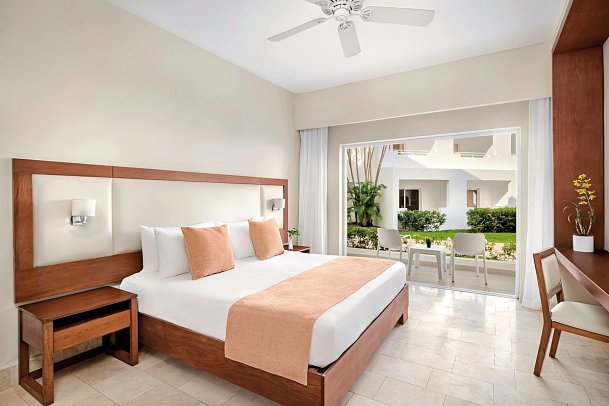 Sunscape Dominicus La Romana - Wohnbeispiel Sun Club Junior Suite Tropical View Adults Only (Zimmercodierungen DLG & JLG)