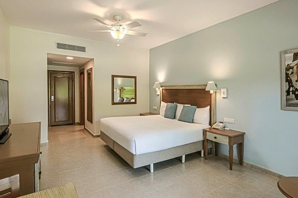 Iberostar Waves Punta Cana - Wohnbeispiel Premium Room (Zimmercodierungen DB1, DBP, D7M & DBD)