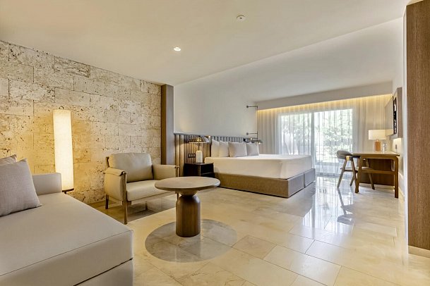 Family Selection at Grand Palladium Select Bávaro - Wohnbeispiel Superior Junior Suite Private Pool (Zimmercodierung J1P)
