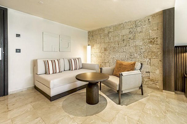Family Selection at Grand Palladium Select Bávaro - Wohnbeispiel Superior Junior Suite Private Pool (Zimmercodierung J1P)