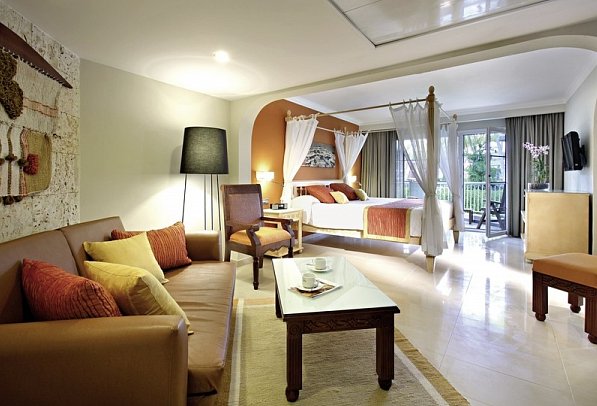 Grand Palladium Bávaro Suites Resort & Spa - Wohnbeispiel Romance Suite Garden View (Zimmercodierung W1G)