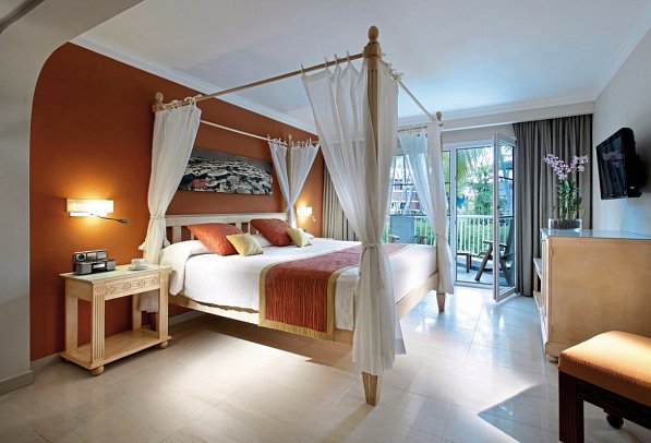 Grand Palladium Bávaro Suites Resort & Spa - Wohnbeispiel Romance Suite Garden View (Zimmercodierung W1G)