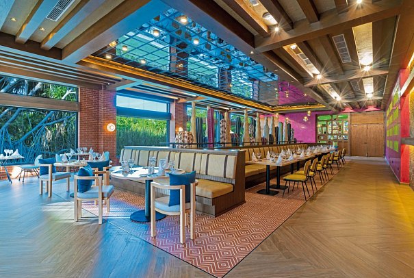 Tropical Deluxe Princess