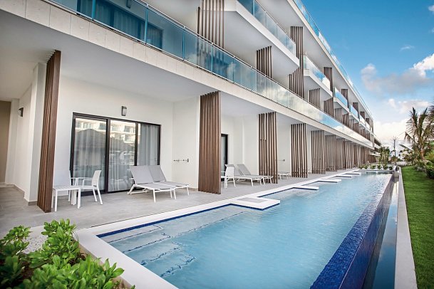 Serenade Punta Cana Beach & Spa Resort - Wohnbeispiel Luxury Swim Out (Zimmercodierung UUQ)