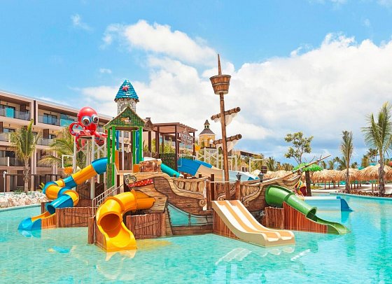 Serenade Caribe Club Family Beach Resort