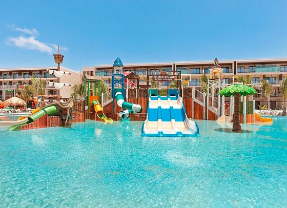 Serenade Caribe Club Family Beach Resort