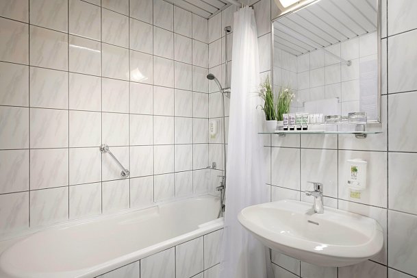 Pineta - Wohnbeispiel Doppelzimmer Premium für 3 Personen (Zimmercodierung DM1)