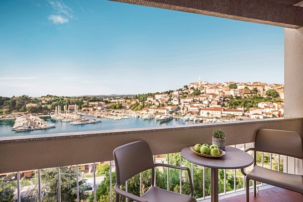 Pineta - Wohnbeispiel Doppelzimmer Premium für 3 Personen (Zimmercodierung DM1)