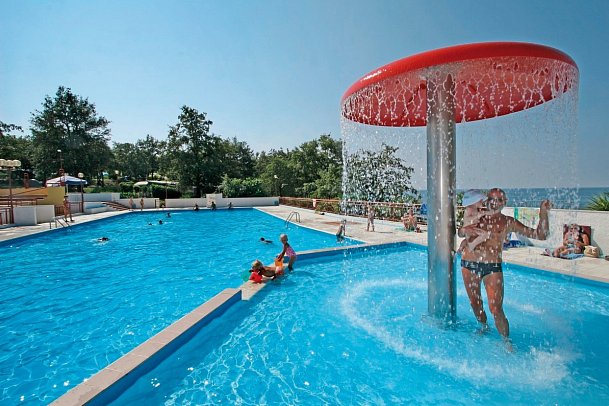 Camping Bijela Uvala (by Happy Camp)