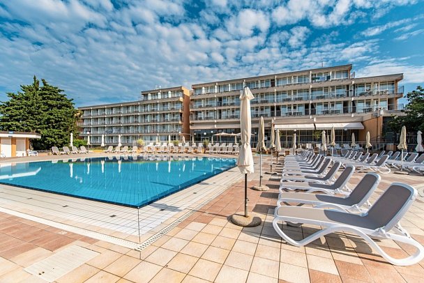 Arena Hotel Holiday