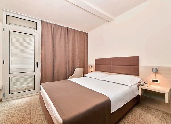 Mediteran Plava Laguna - Wohnbeispiel Doppelzimmer Economy (Zimmercodierung DE1)