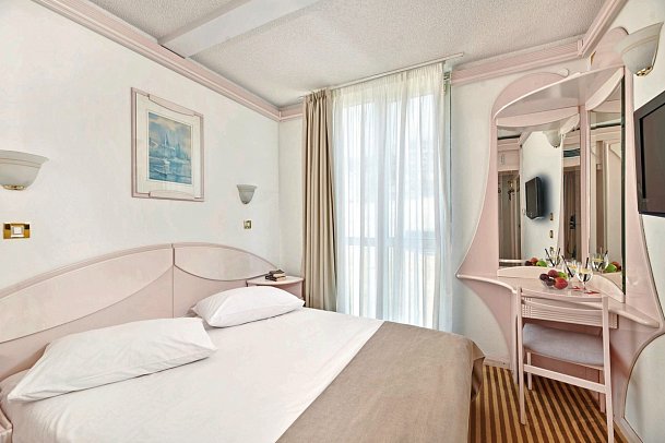 Zorna Plava Laguna - Wohnbeispiel Doppelzimmer franz. Bett (Zimmercodierung DB1)