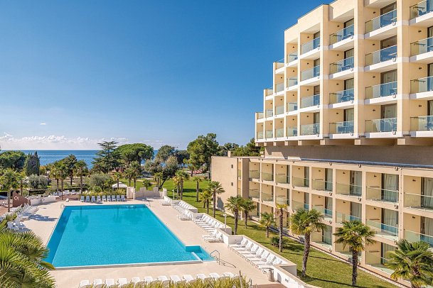 Materada Plava Laguna