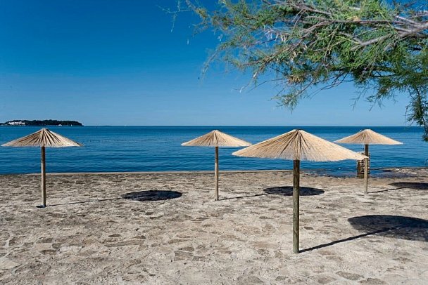 Materada Plava Laguna