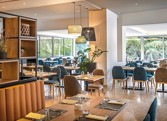 Valamar Diamant Hotel