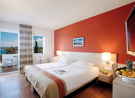 Valamar Tamaris Resort - Wohnbeispiel Zimmer für 2 Meerseite (Zimmercodierungen DSC & DCC)