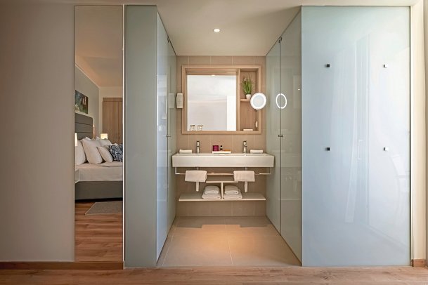 Valamar Parentino Hotel - Badbeispiel Zimmer Superior für 2 plus 2 (Zimmercodierung FBV)