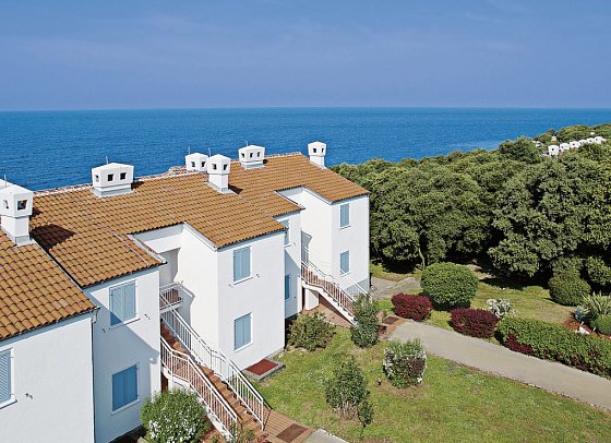 Lanterna Resort