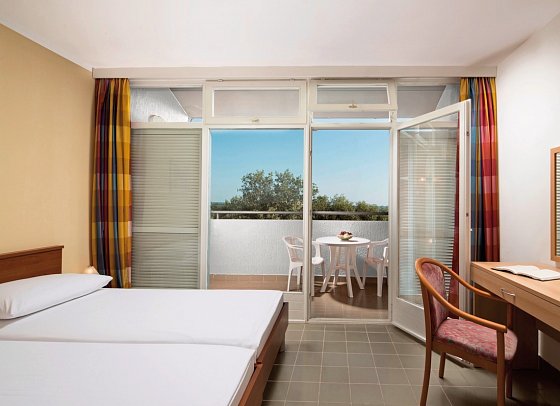 Lanterna Resort - Wohnbeispiel Appartement für 2 plus 1 Meerseite (Zimmercodierung AB3)