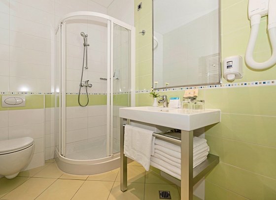 Resort Belvedere Apartments - Beispiel Bad Appartement 1 Schlafzimmer (Zimmercodierungen AB2 & ABO)