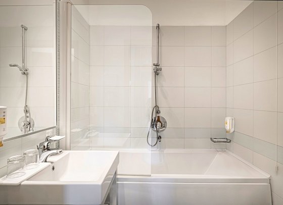 Resort Petalon Apartments - Beispiel Bad (Zimmercodierungen AB1 & OB1)