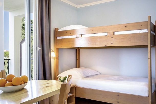 Island Hotel Katarina - Wohnbeispiel Familienzimmer Meerseite (Zimmercodierung FBC)