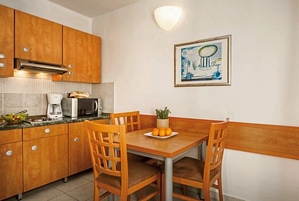 Resort Amarin Rooms - Wohnbeispiel Studio (Zimmercodierungen SB1 & SB2)