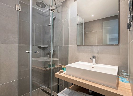 Aminess Vival Maestral Hotel - Beispiel Badezimmer (Zimmercodierungen DG1, DS1 & DSC)