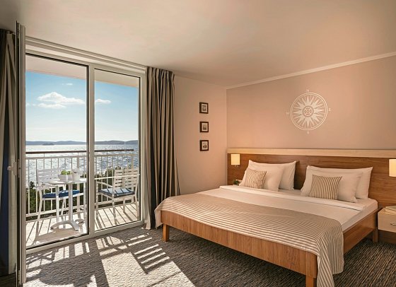 Valamar Sanfior Hotel & Casa - Wohnbeispiel Zimmer für 2 Meerseite Casa Sanfior (Zimmercodierung DSV)