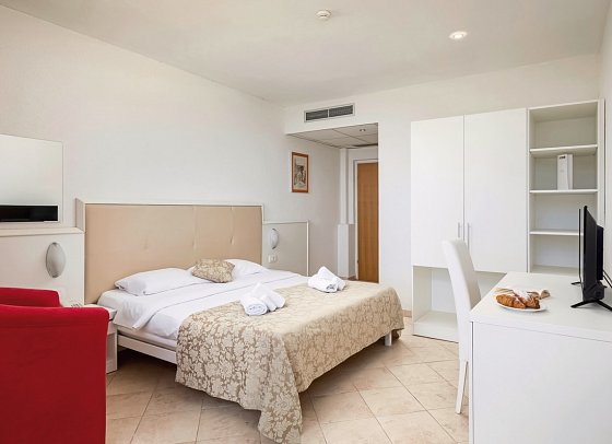 Hedera - Wohnbeispiel Doppelzimmer Meerseite 2 Personen (Zimmercodierung D1C)