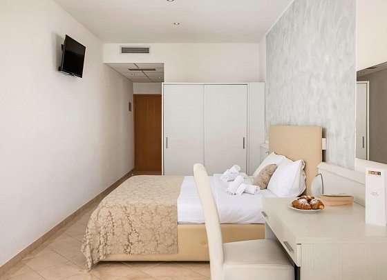 Hedera - Wohnbeispiel Doppelzimmer Meerseite 4 Personen (Zimmercodierung DBC)