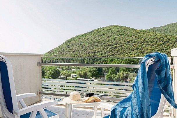 Narcis - Beispiel Balkon (Zimmercodierungen D1C, DB2 & DBC)