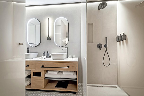 Pical Suites Valamar Collection - Beispiel Bad V Level Suite für 2 plus 1 Meerblick (Zimmercodierung W1M)