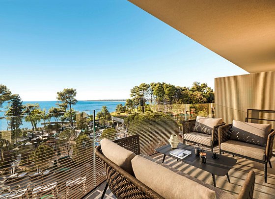Pical Suites Valamar Collection - Beispiel Terrasse V Level Suite für 2 plus 2 Meerblick (Zimmercodierung W2M)