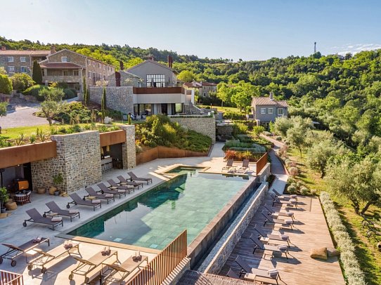 San Canzian Village & Hotel