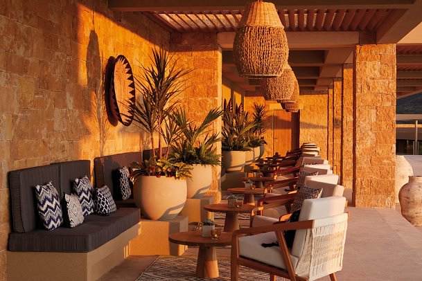 Elix, Mar-Bella Collection